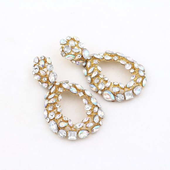 Beautiful bejeweled classy earrings - Picture 2 of 2